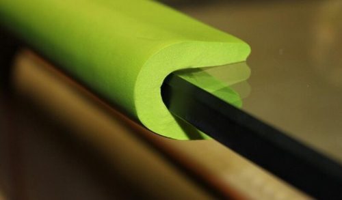 Bababiztonság élvédő U alakú kiwizöld készletről