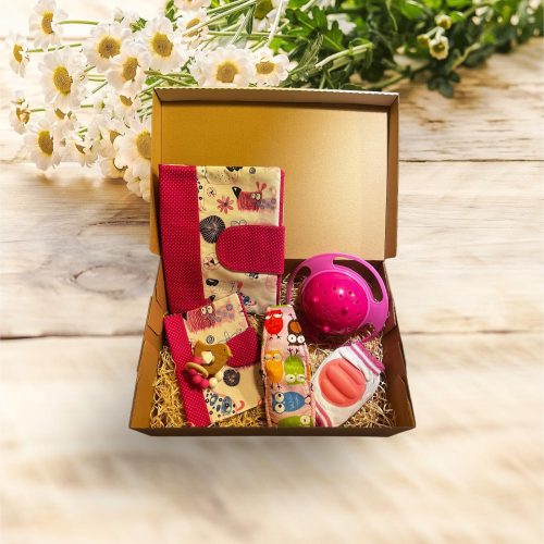 Babaköszöntő ajándékcsomag- Baby gift Box- Pink Káprázat