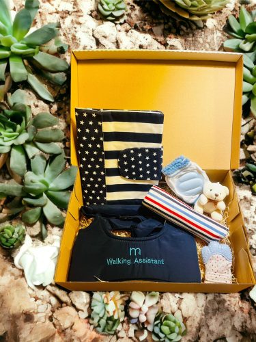 Babaköszöntő ajándékcsomag- Baby gift Box- Kék Álom