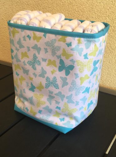 Asztali tároló, pelenkatartó babaszobába - Türkiz lepkék