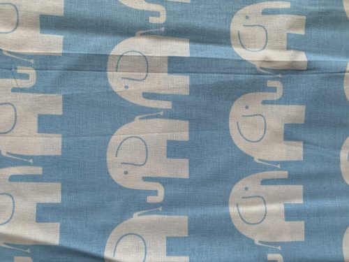 Kék alapon Fehér Elefánt mintás pamutvászon